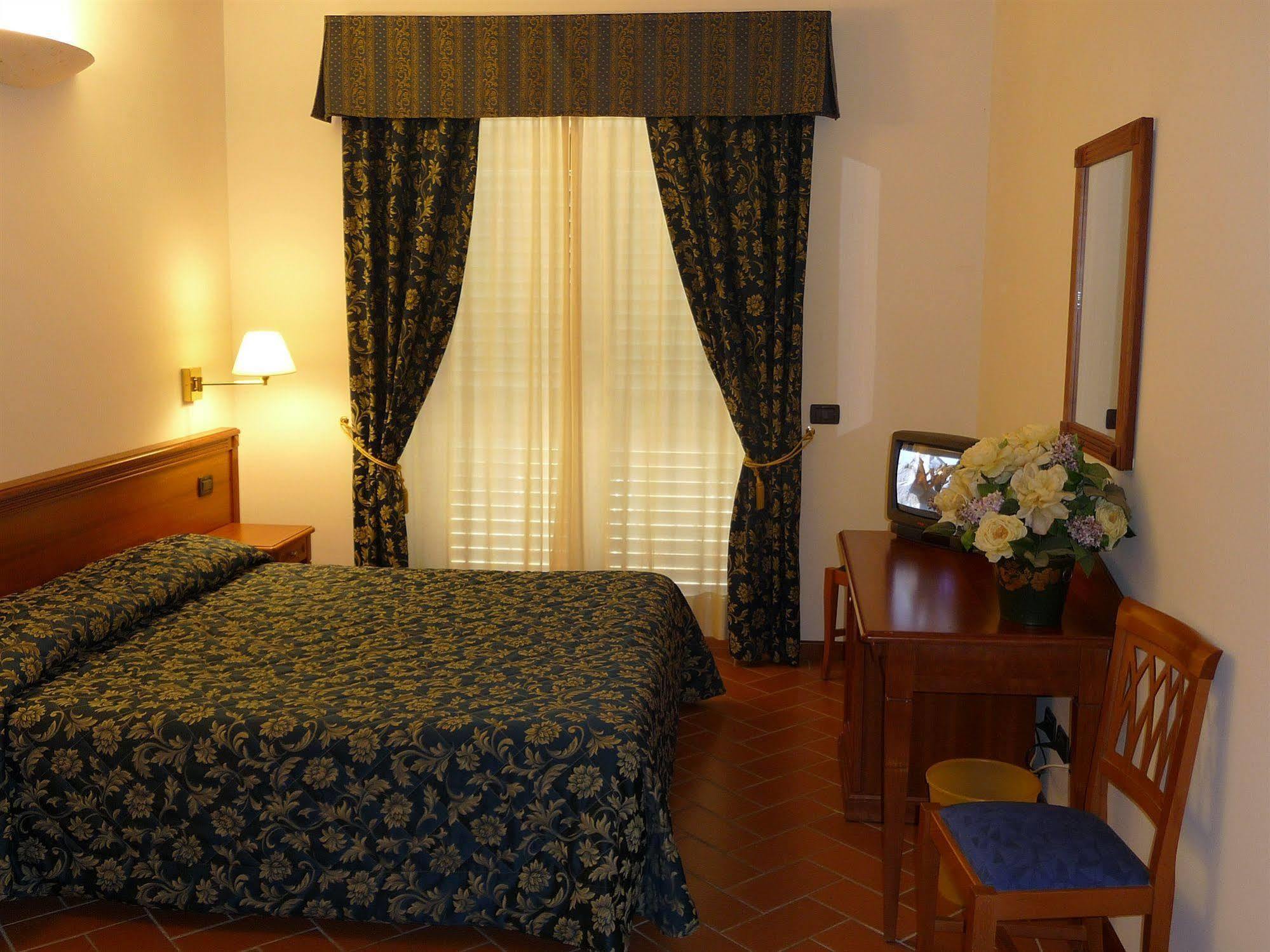 Hotel Villa Dei Bosconi Fiesole Buitenkant foto